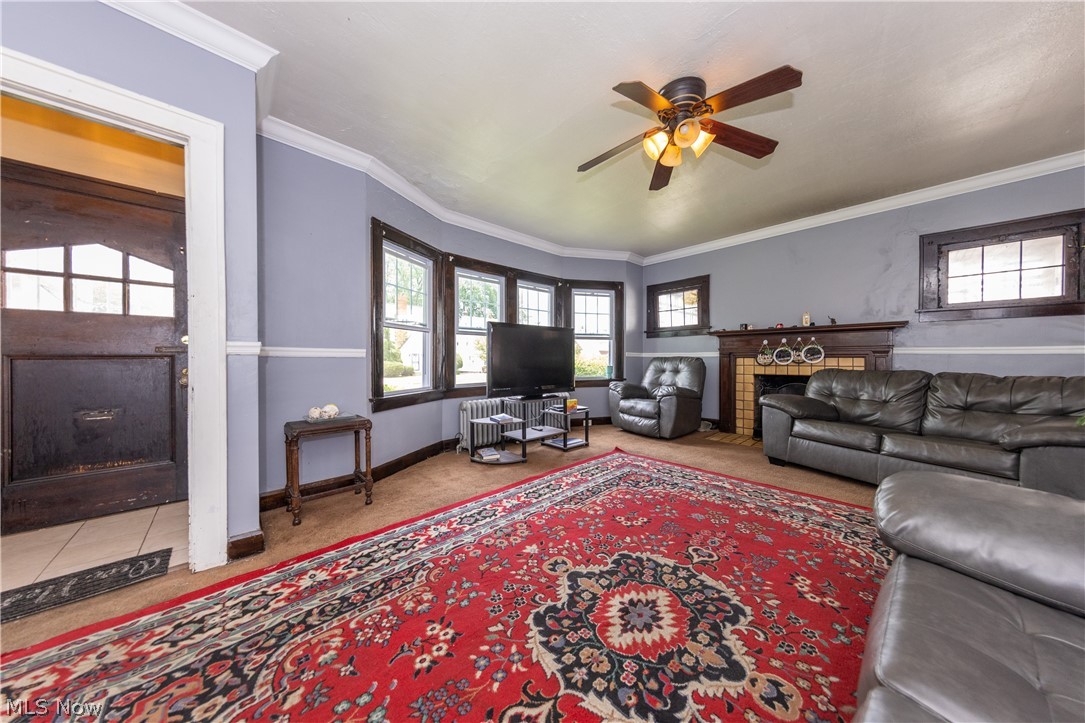 3463 Menlo Road Cleveland, OH 44120 - Photo 3 of 30 The Living Room