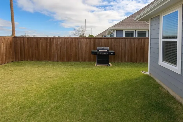 $1,995 | 292 Sunnyside Street, Trenton, TX 75490