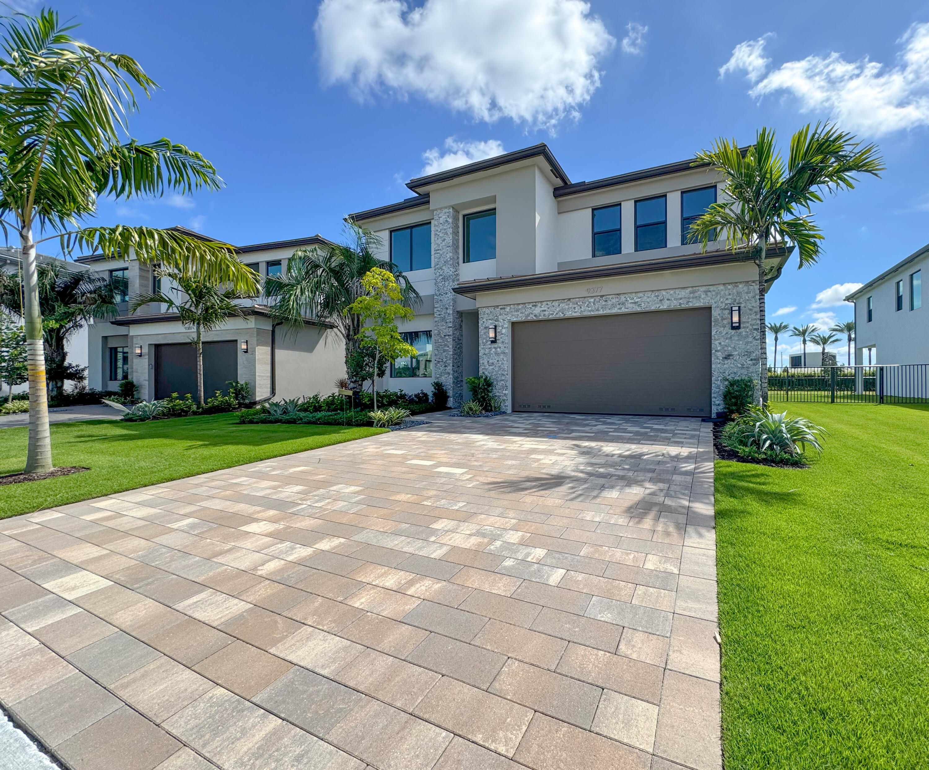 9377 Sunflower Mdw Road Boca Raton, FL 33434 - Photo 6 of 53 Exterior with long driveway