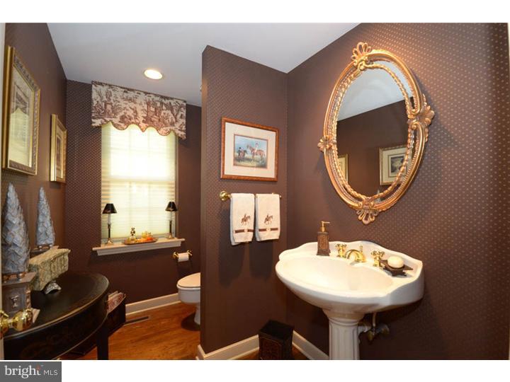 233 Ravenscliff Road Wayne, PA 19087 - Photo 17 of 25