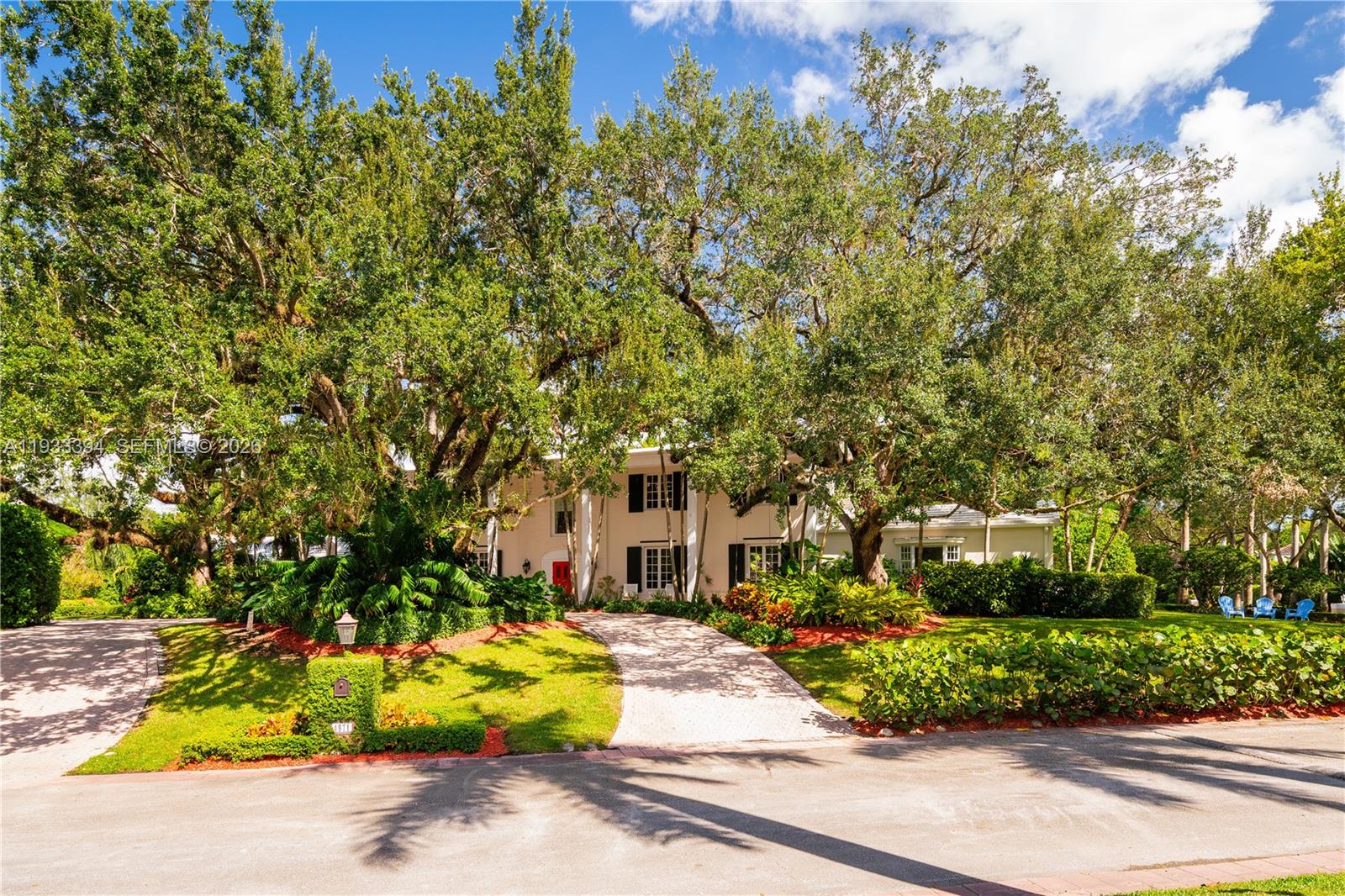 4871 Southwest 74th Terrace Miami, FL 33143 - Photo 2 of 50