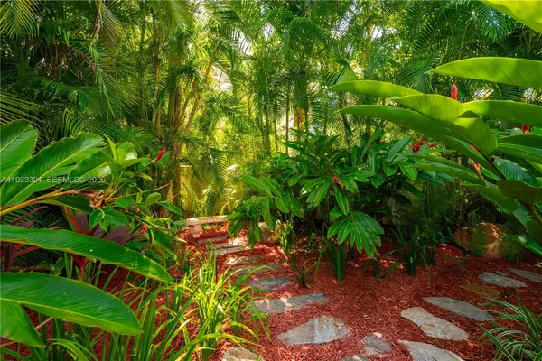 $8,499,999 | 4871 Southwest 74th Terrace, Miami, FL 33143