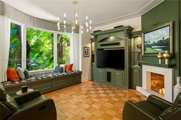 $8,499,999 | 4871 Southwest 74th Terrace, Miami, FL 33143