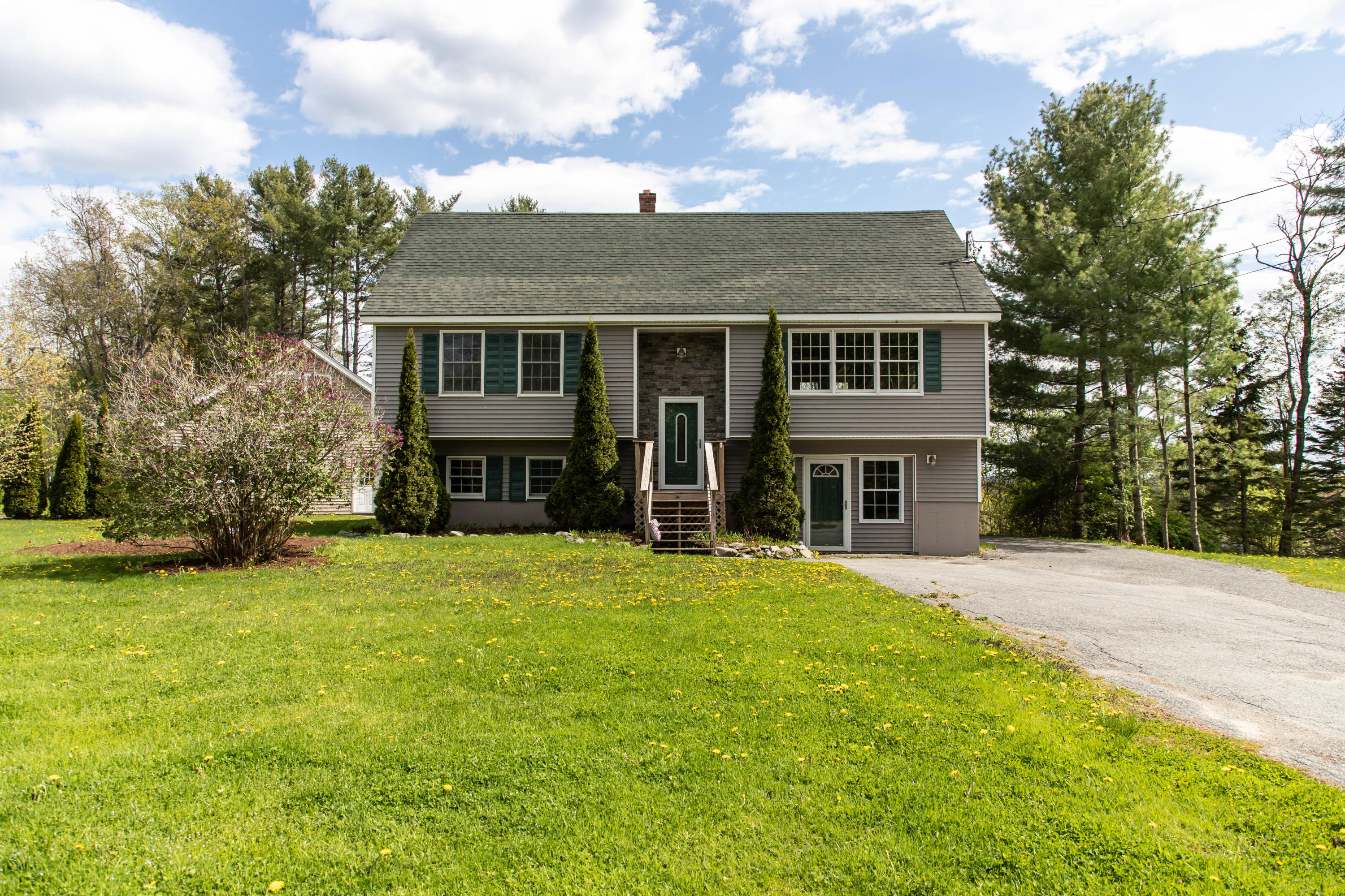 15 Ridgeview Lane Bangor, ME 04401 - Photo 1 of 44 3MackenzieNicolePhotography-2