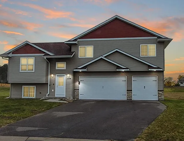 $349,000 | 1109 8th Avenue Southwest, Isanti, MN 55040