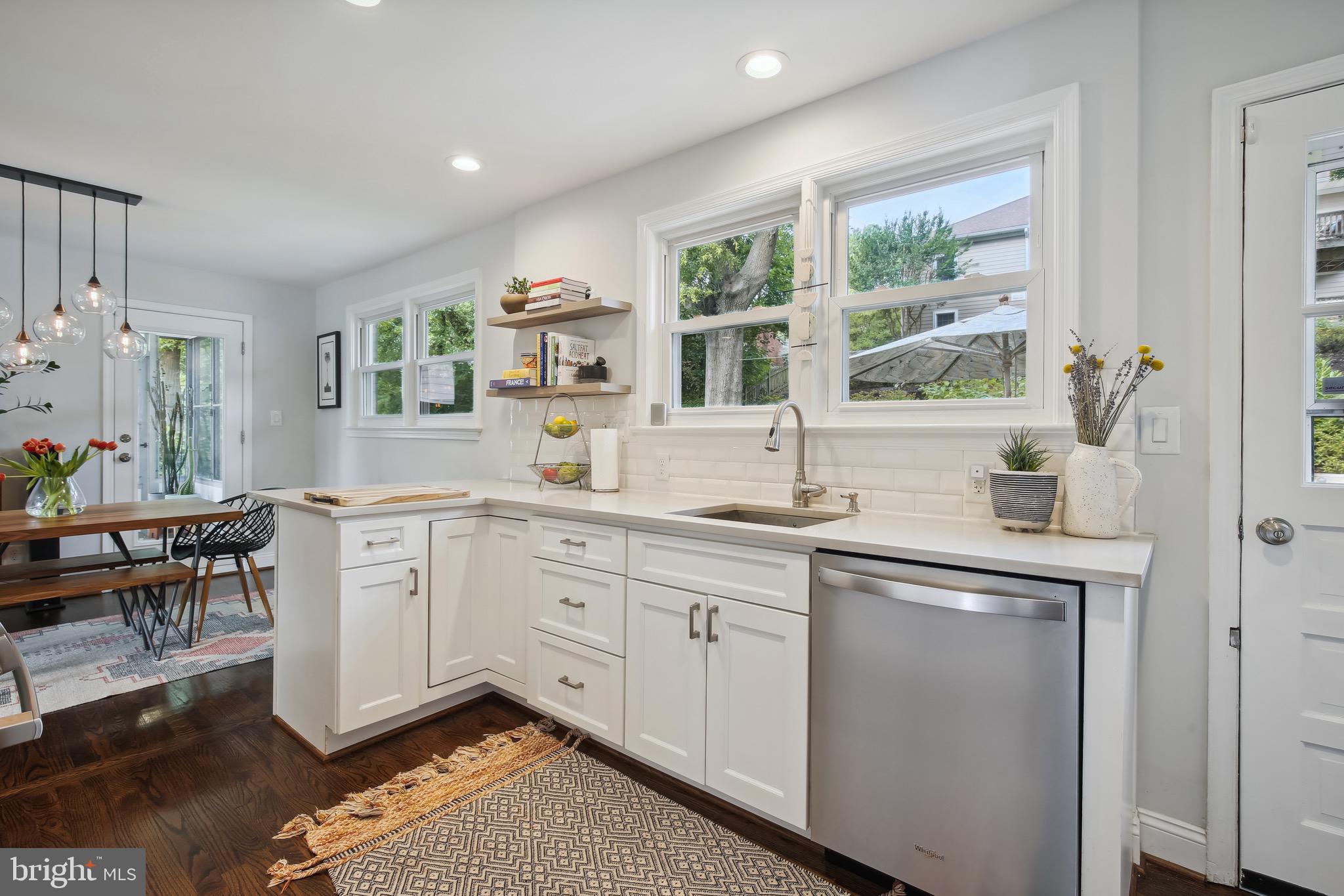 6402 Fort Hunt Road Alexandria, VA 22307 - Photo 11 of 34 Gallery Image 11