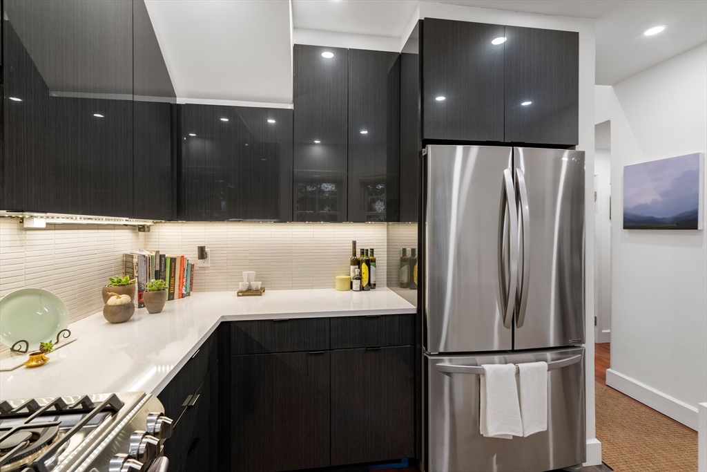 76 Ober Road, Unit 76 Newton, MA 02459 - Photo 13 of 27