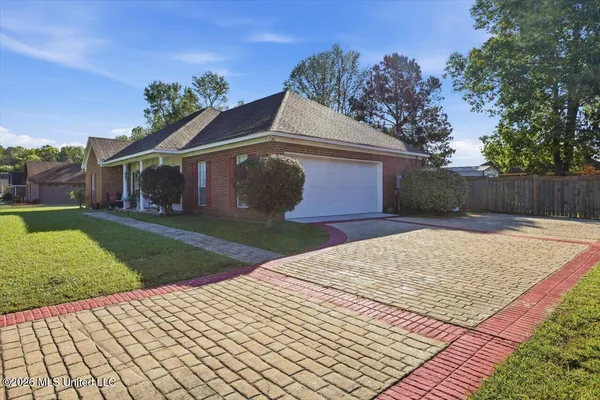 $299,000 | 320 White Sand Road, Florence, MS 39073