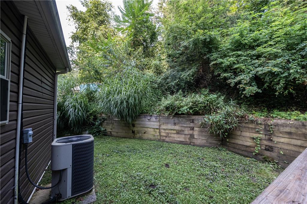 6050 Poketa Road Verona, PA 15147 - Photo 25 of 25 Privacy privacy privacy! Oh, and central AC!