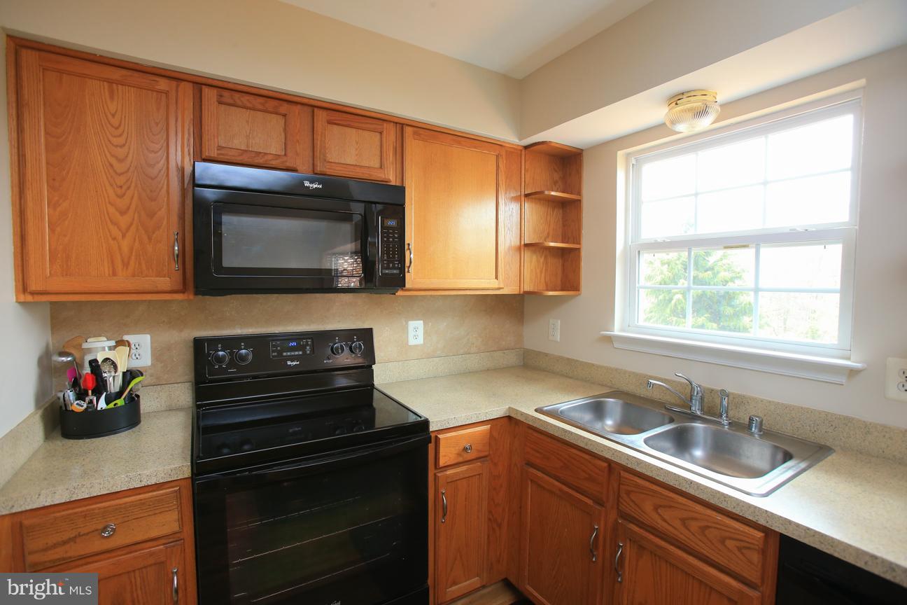6106 Pine Ridge Terrace Frederick, MD 21701 - Photo 7 of 29 Sunny kitchen with clean crisp lines