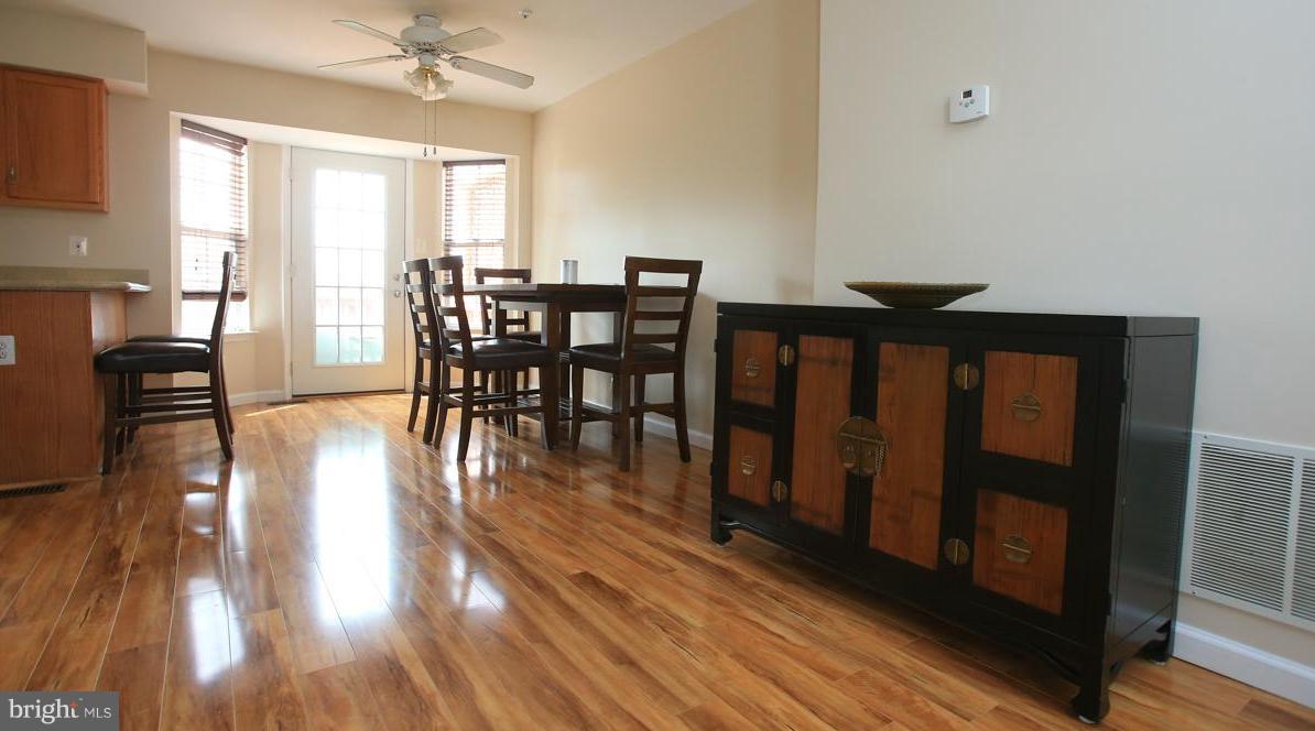 6106 Pine Ridge Terrace Frederick, MD 21701 - Photo 10 of 29 Eat-in Kitchen