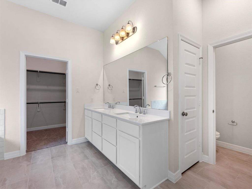 4203 Chloe Ridge Lane Fulshear, TX 77441 - Photo 11 of 46