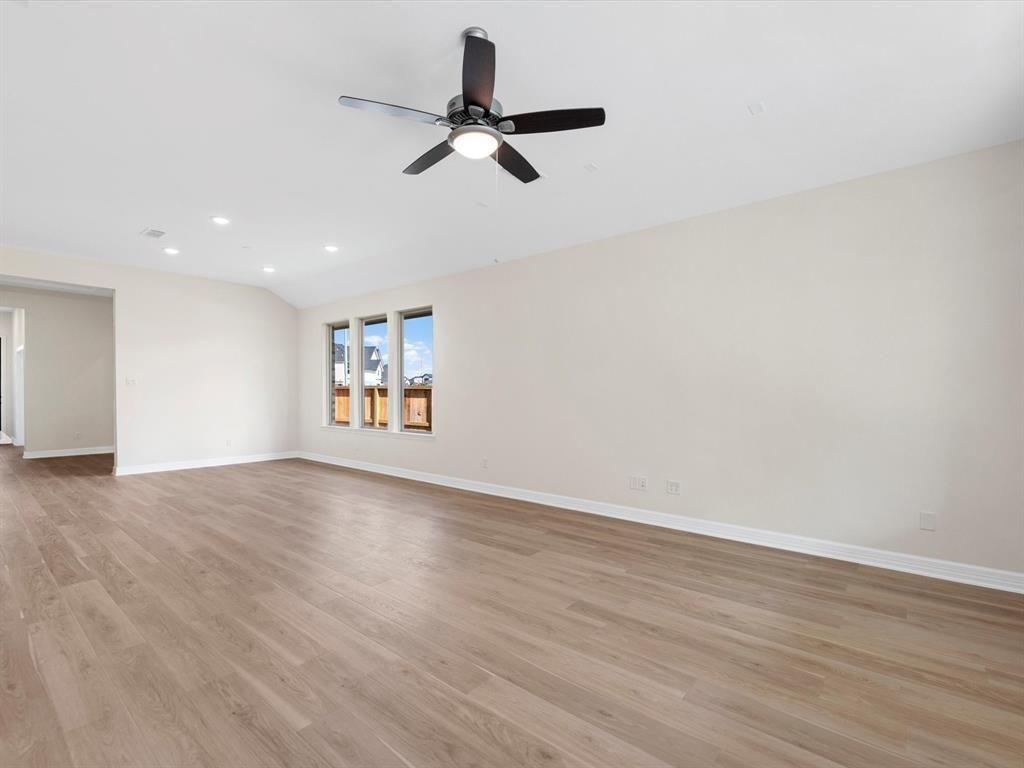 4203 Chloe Ridge Lane Fulshear, TX 77441 - Photo 4 of 46