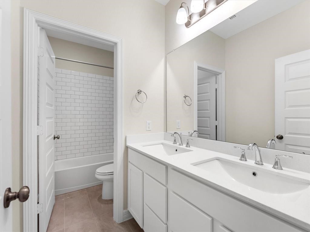 4203 Chloe Ridge Lane Fulshear, TX 77441 - Photo 7 of 46