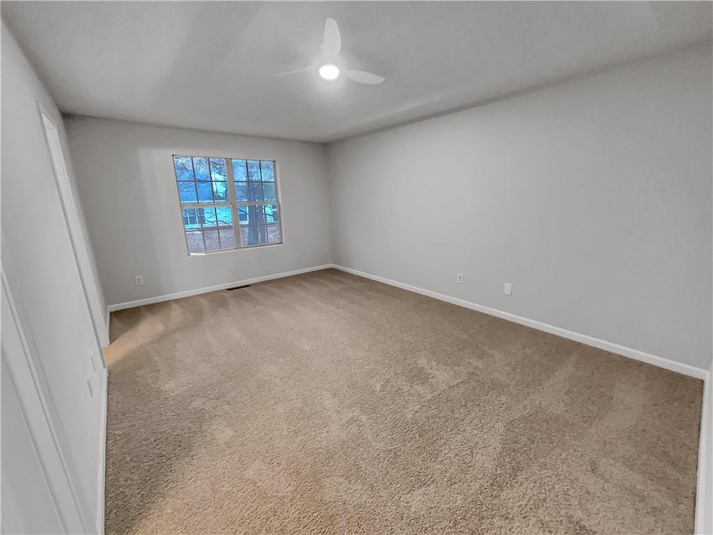 3624 Summit Pines Decatur, GA 30034 - Photo 4 of 21 an empty room with windows