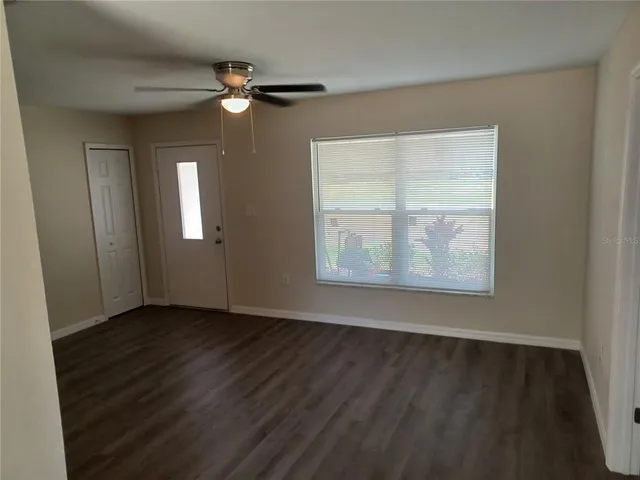 $1,900 | 306 West Primrose Lane, Lady Lake, FL 32159