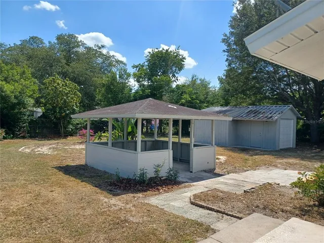 $1,900 | 306 West Primrose Lane, Lady Lake, FL 32159