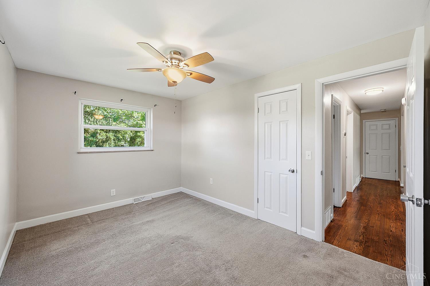 6718 Springdale Road Cincinnati, OH 45247 - Photo 17 of 34