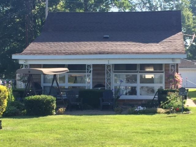 45563 Northwest Court Decatur, MI 49045 - Photo 3 of 33 IMG_1190 (1)