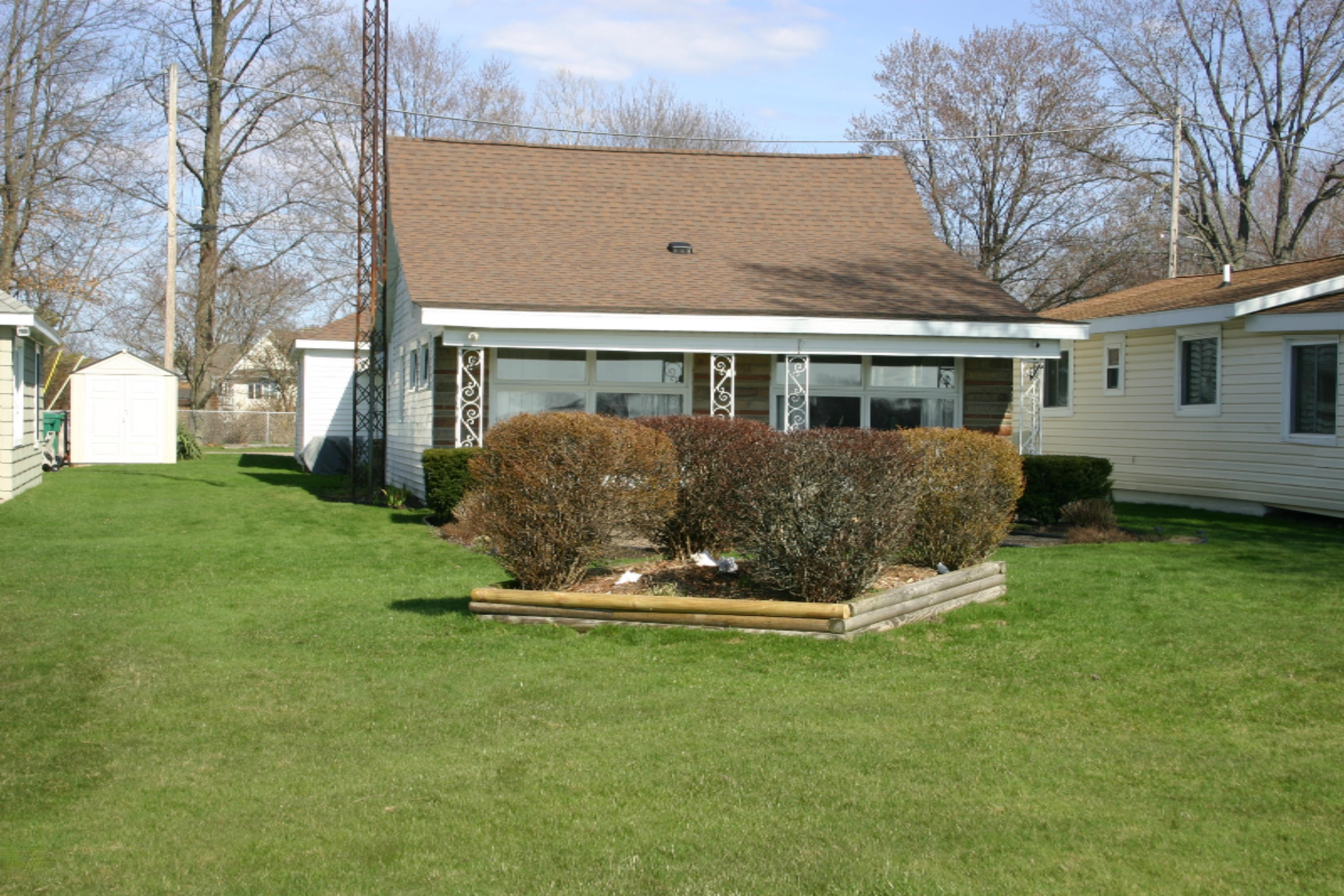 45563 Northwest Court Decatur, MI 49045 - Photo 4 of 33 IMG_0723