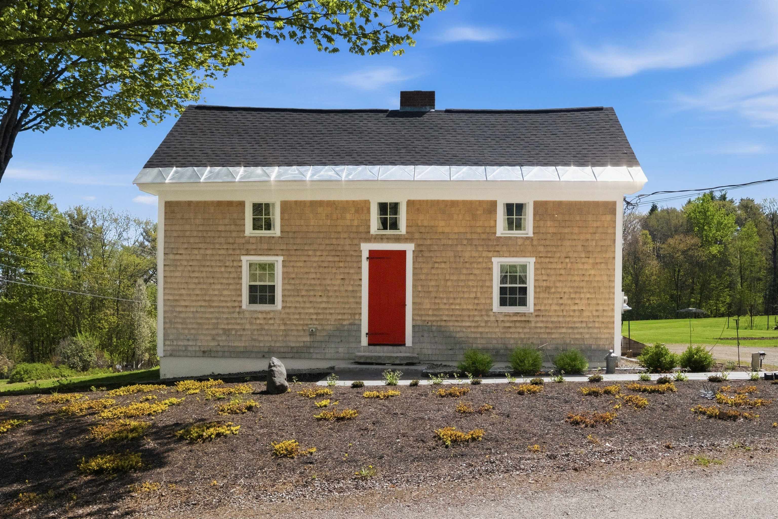 291 Bay Hill Road Northfield, NH 03276 - Photo 1 of 60