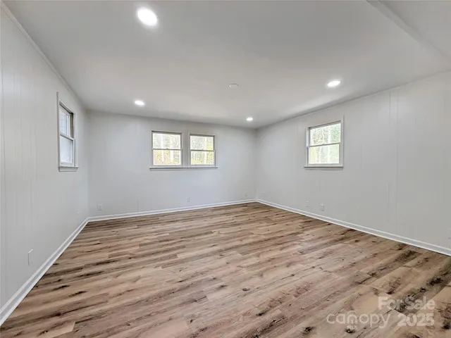 $350,000 | 6621 Valleybrook Drive, Columbia, SC 29206