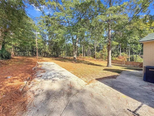 $350,000 | 6621 Valleybrook Drive, Columbia, SC 29206
