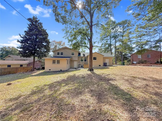 $350,000 | 6621 Valleybrook Drive, Columbia, SC 29206