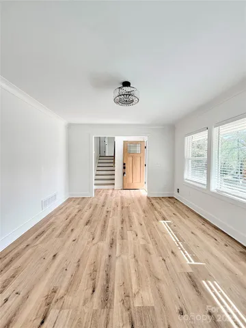 $350,000 | 6621 Valleybrook Drive, Columbia, SC 29206