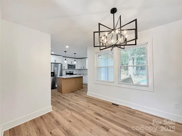 $350,000 | 6621 Valleybrook Drive, Columbia, SC 29206