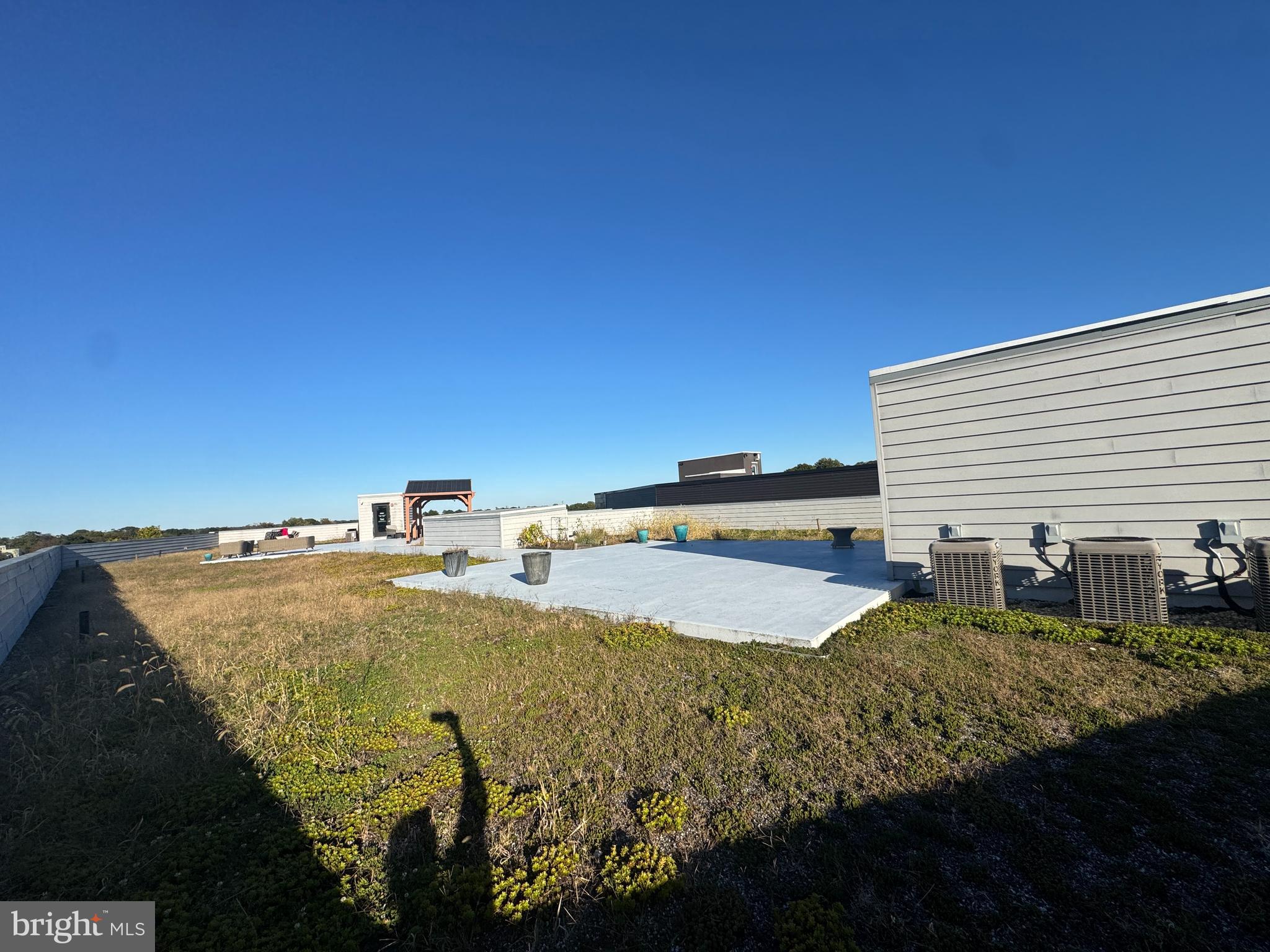 6610 Germantown Avenue, Unit LL6 Philadelphia, PA 19119 - Photo 8 of 38 a view of back yard of the house