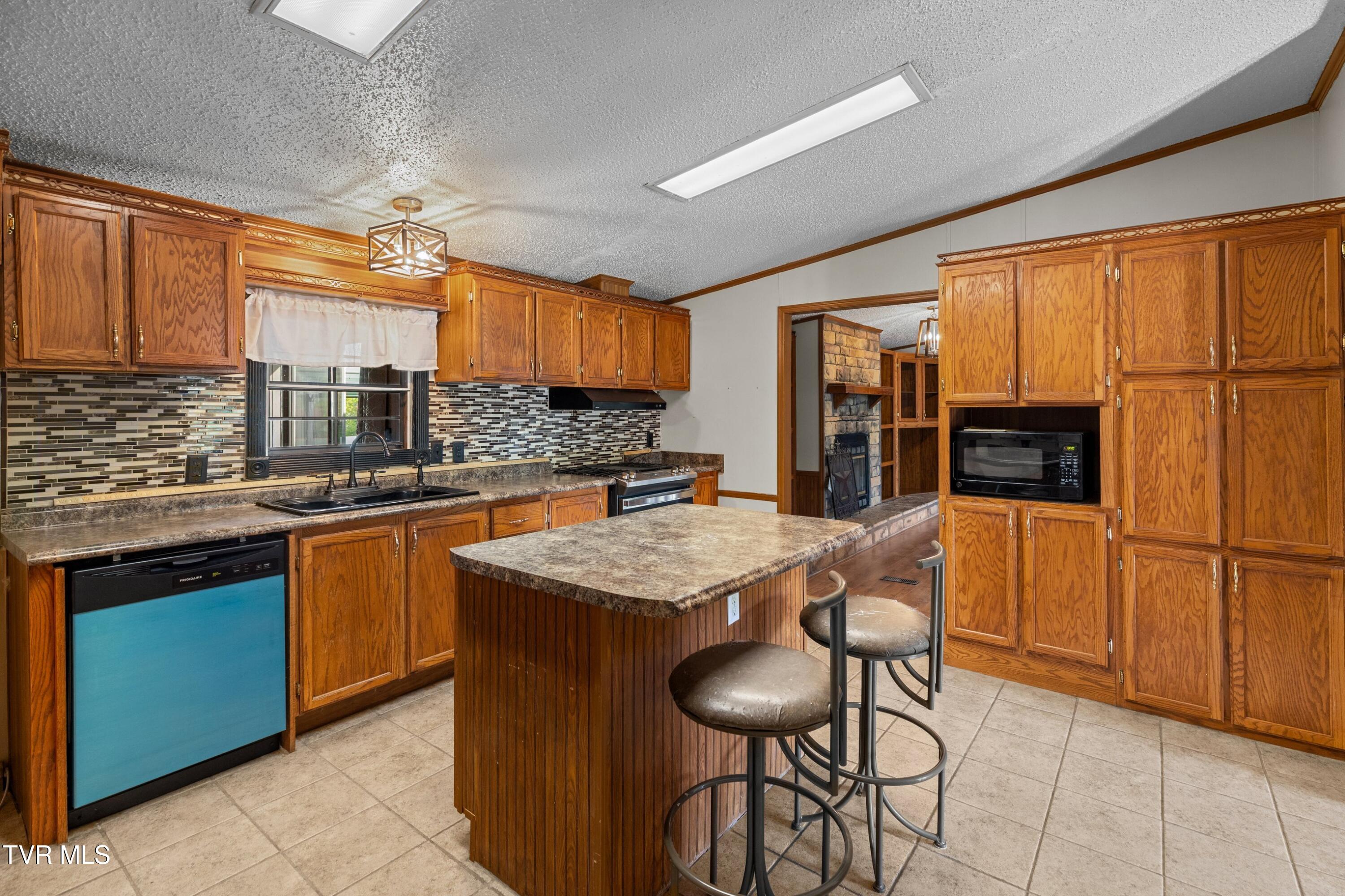 299 Phillips Town Road Bulls Gap, TN 37711 - Photo 12 of 52 016-299PhillipsTownRoad-BullsGap-TN-3771