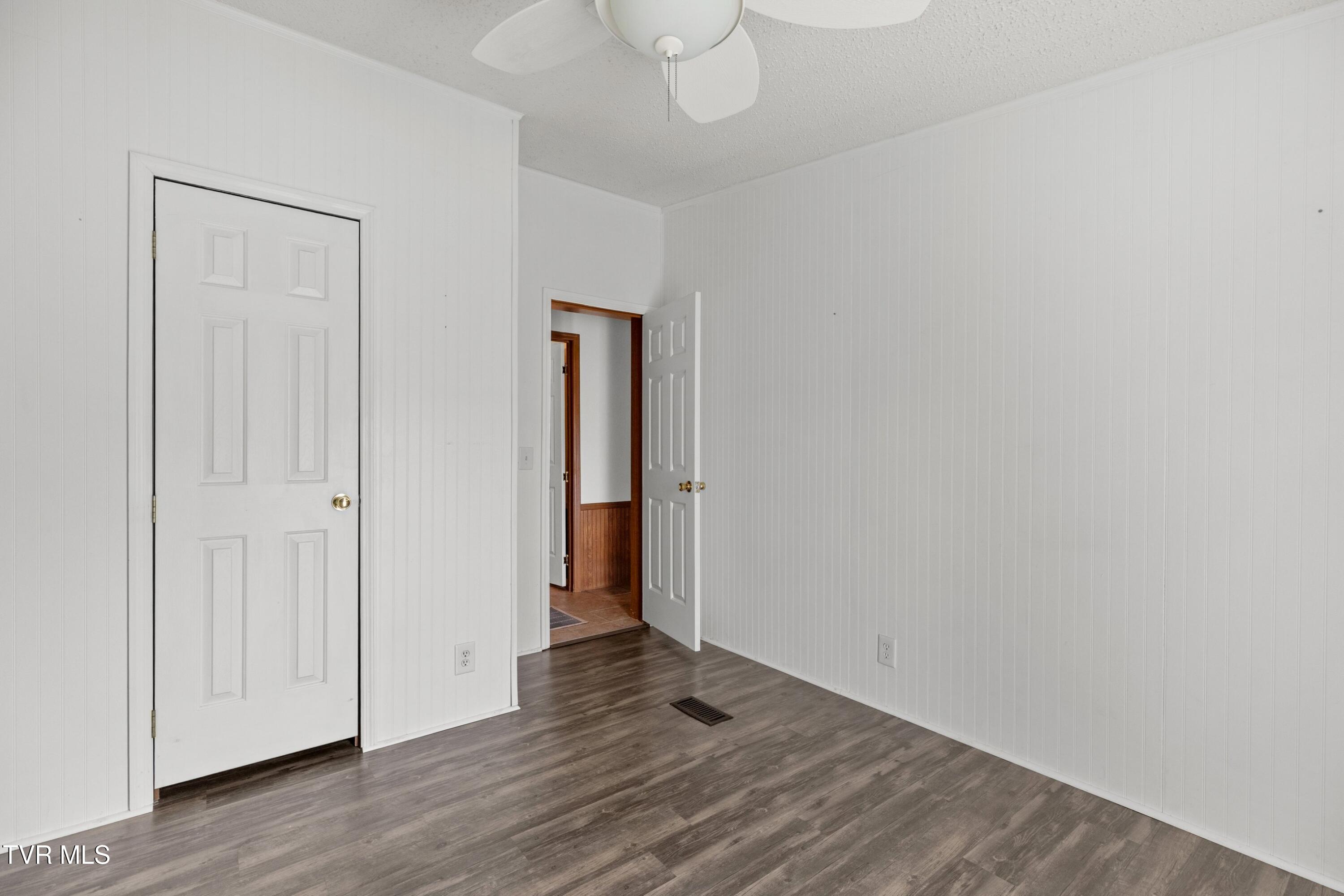 299 Phillips Town Road Bulls Gap, TN 37711 - Photo 23 of 52 027-299PhillipsTownRoad-BullsGap-TN-3771