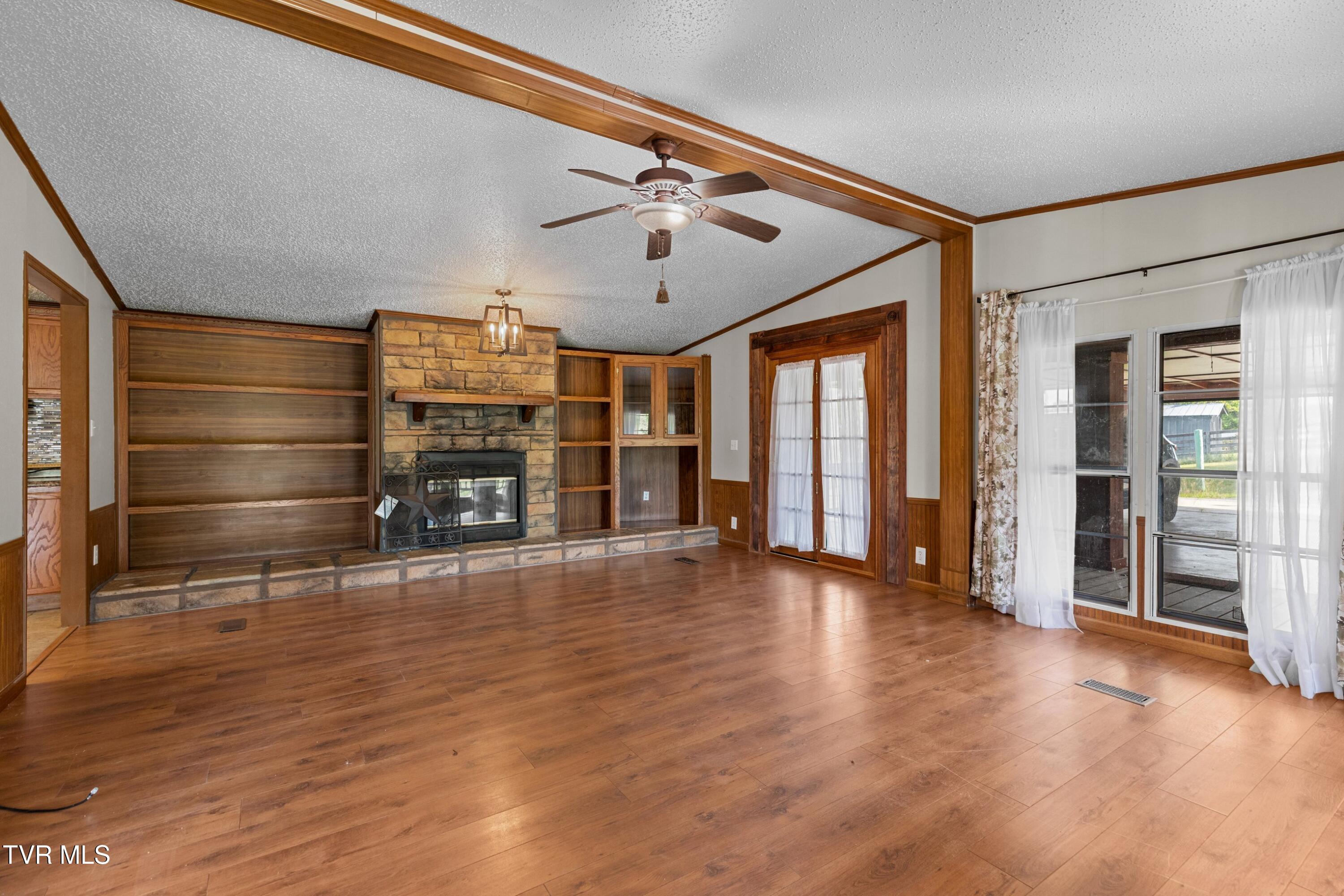 299 Phillips Town Road Bulls Gap, TN 37711 - Photo 8 of 52 012-299PhillipsTownRoad-BullsGap-TN-3771