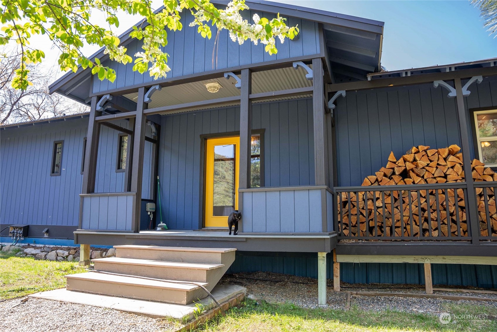 123 Prospect Road Winthrop, WA 98862 - Photo 8 of 40 Gallery Image 8