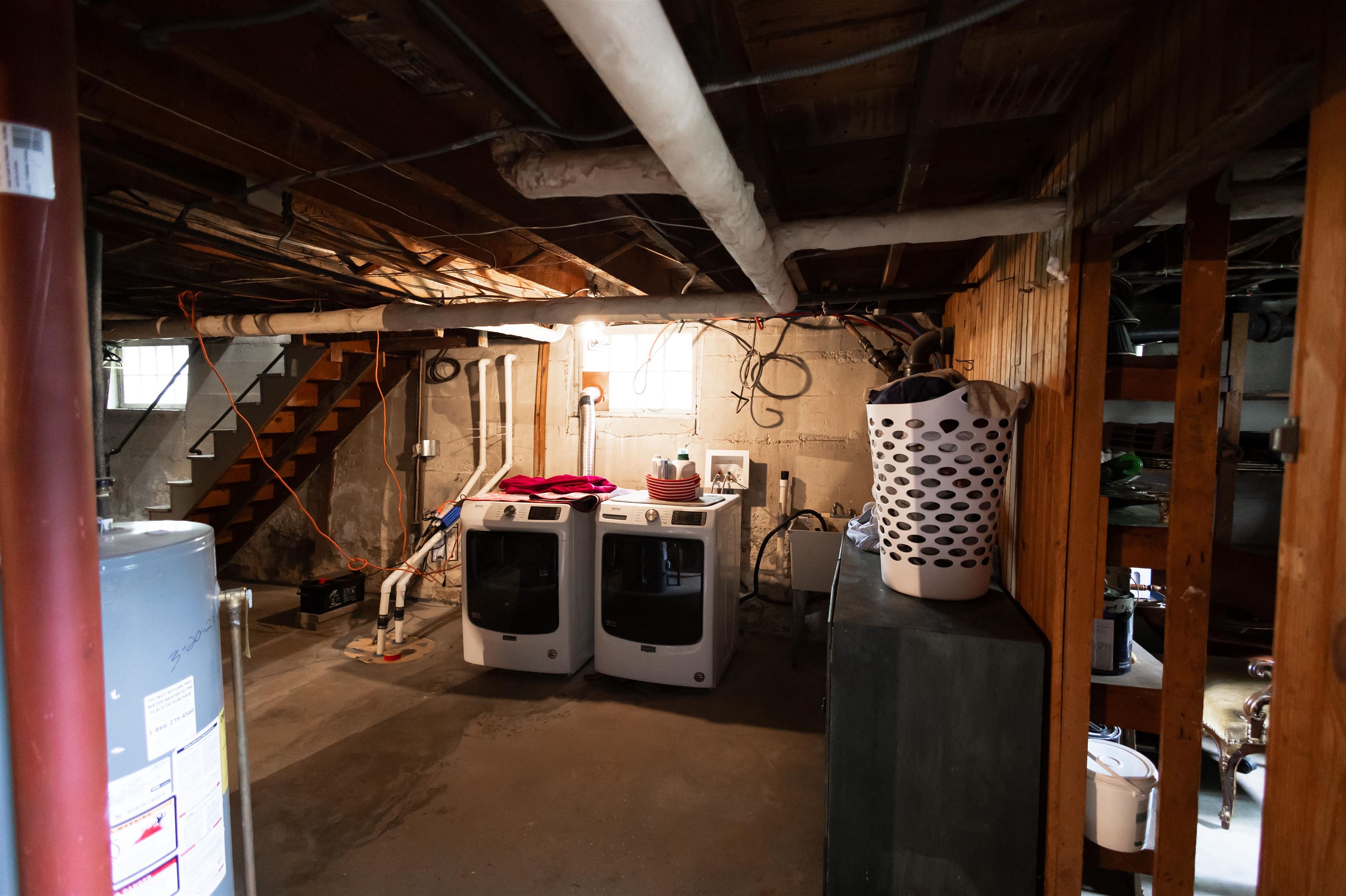 1065 Chestnut Street Manchester, NH 03104 - Photo 40 of 50