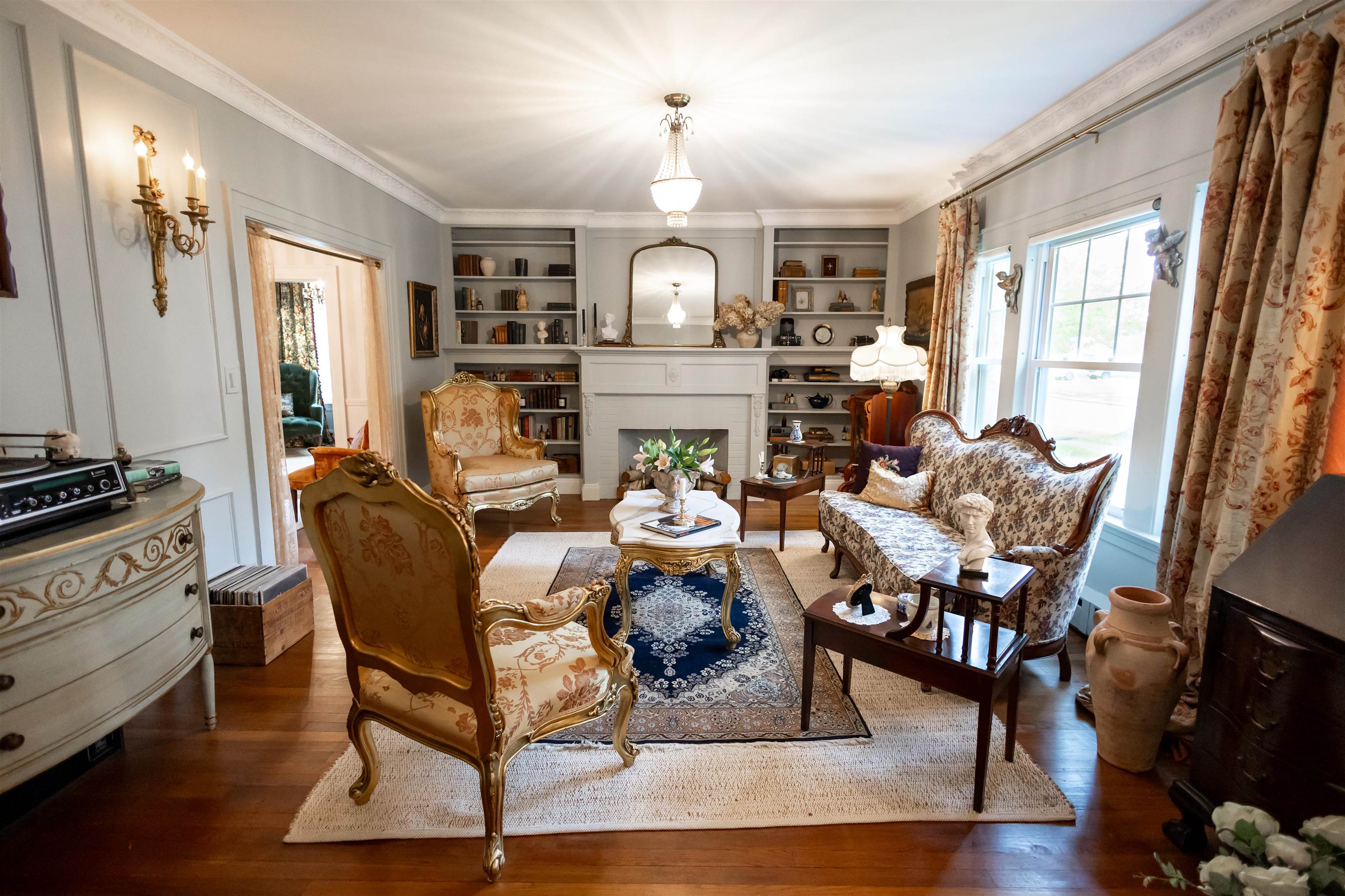 1065 Chestnut Street Manchester, NH 03104 - Photo 4 of 50