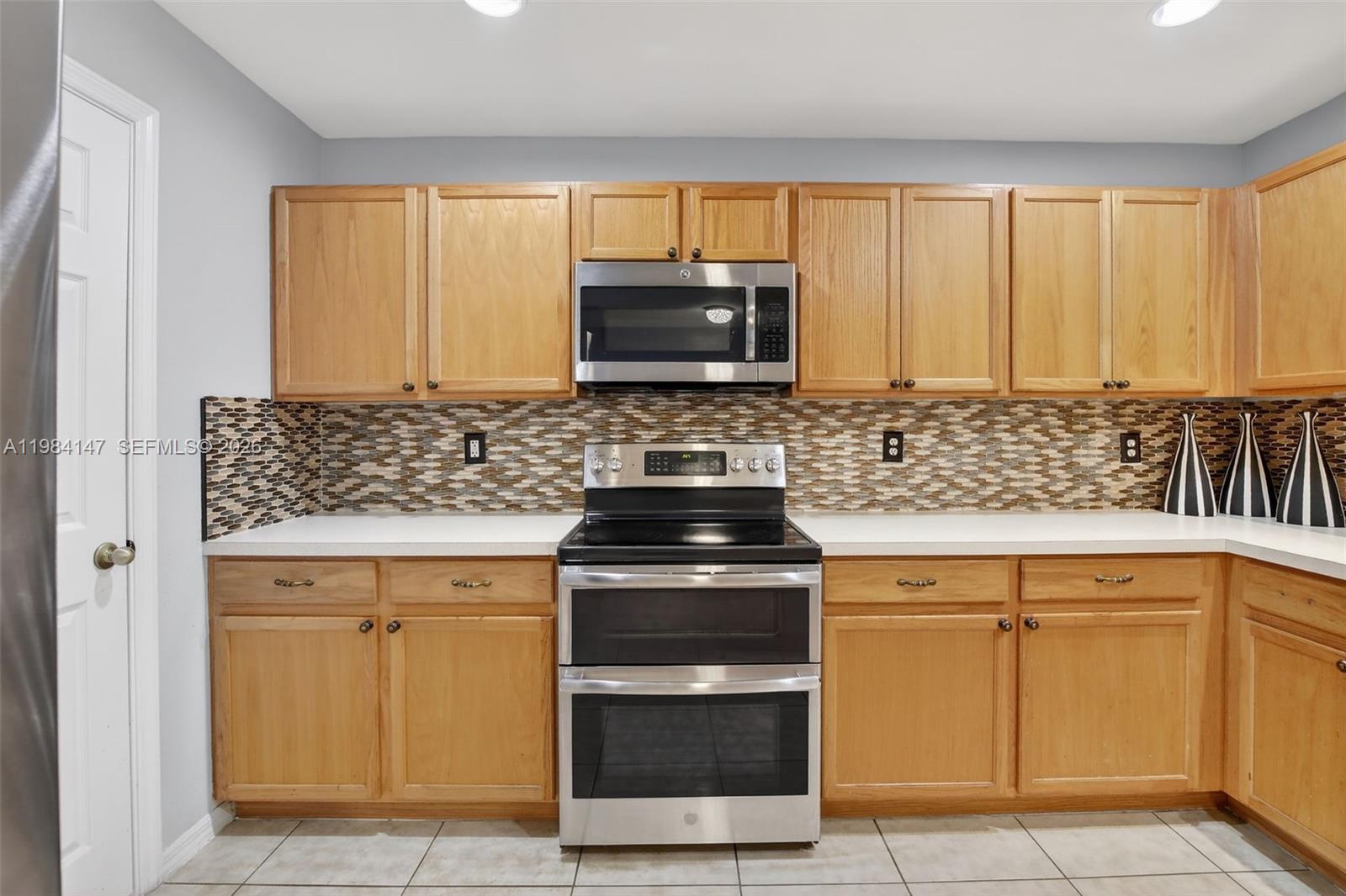 4523 Southwest 127th Terrace Miramar, FL 33027 - Photo 16 of 52