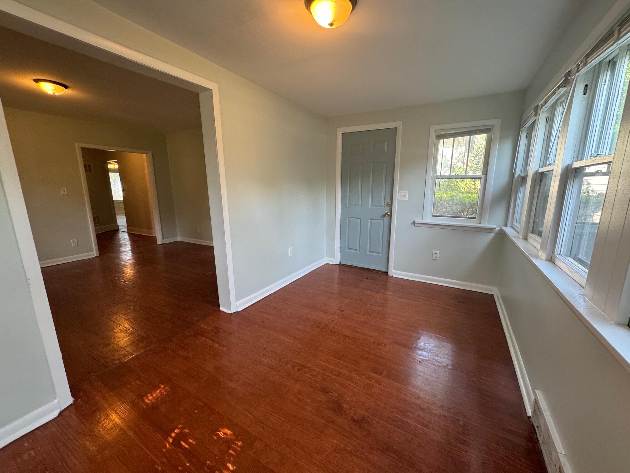 623 Cherry Street Hammond, IN 46324 - Photo 5 of 26 2016x1512