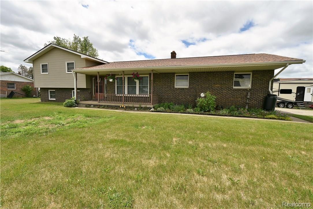 1821 Farnsworth Road Lapeer, MI 48446 - Photo 1 of 49 DSC_5384.JPG