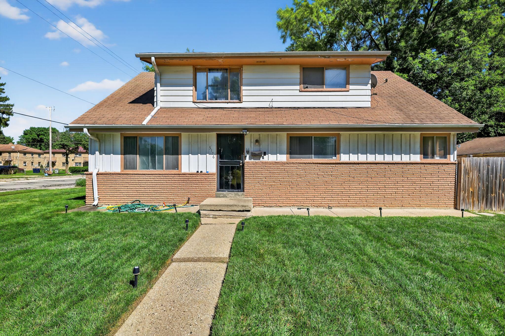 Cassandra Stewart - 05_5176_N_56th_St_Mi