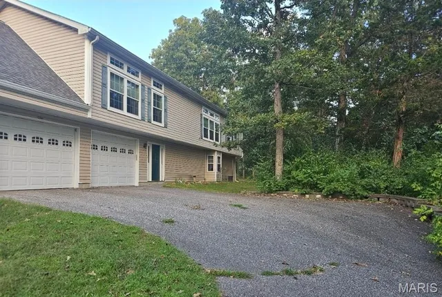 $395,000 | 10725 Calvey Hills Road, Catawissa, MO 63015