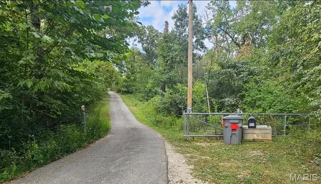 $395,000 | 10725 Calvey Hills Road, Catawissa, MO 63015