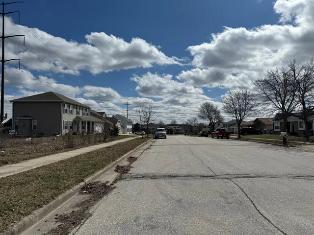 $12,500 | 9328 North Burbank Avenue, Milwaukee, WI 53224