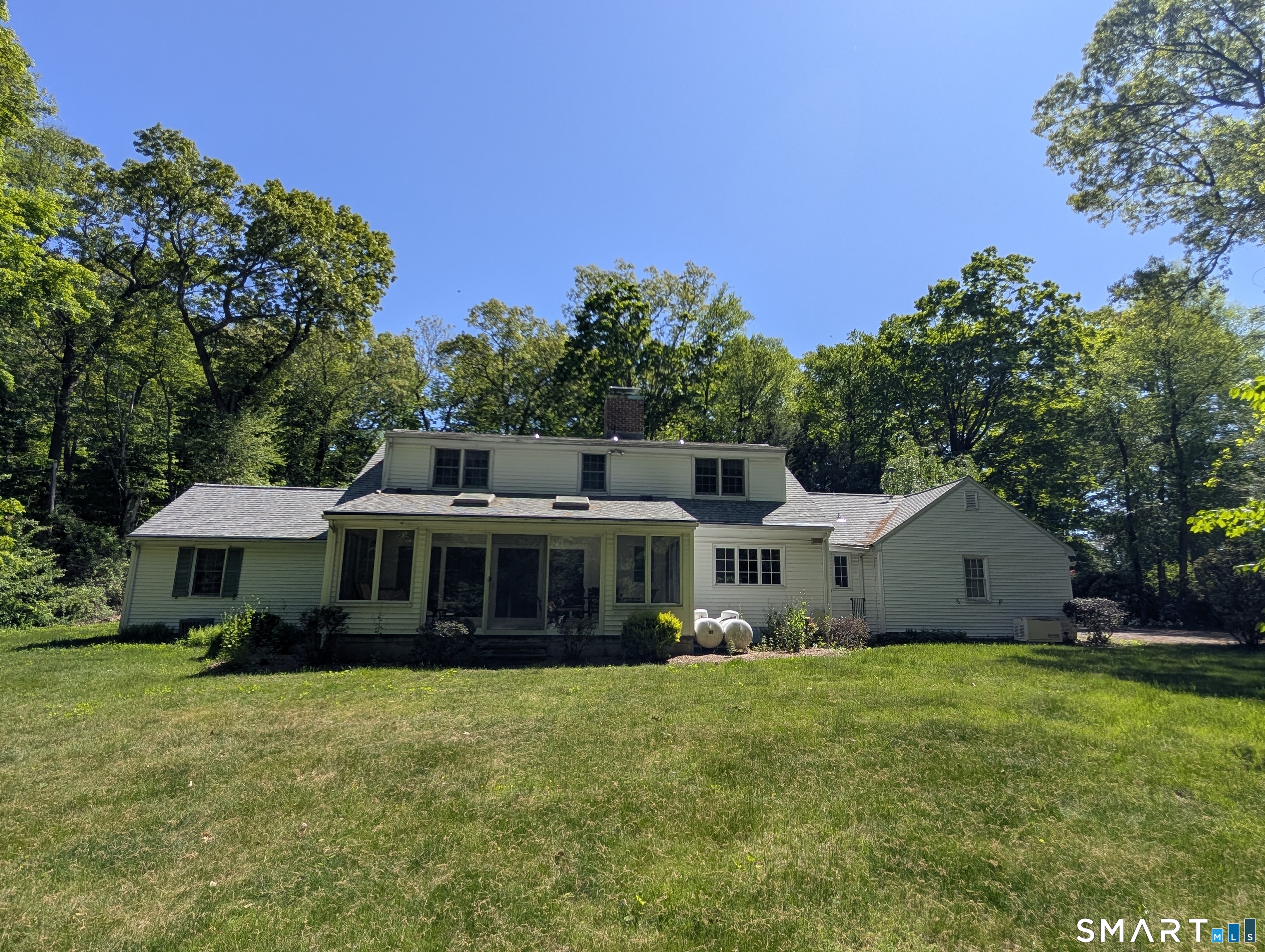 117 Crest Road Middlebury, CT 06762 - Photo 2 of 38