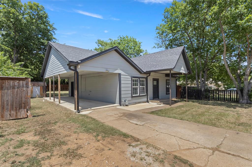 5425 Laster Road Fort Worth, TX 76119 - Photo 3 of 19