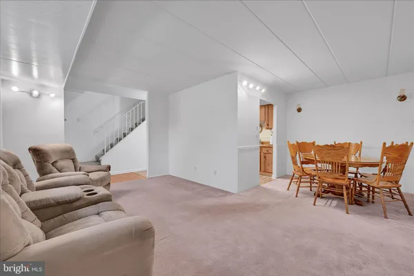 $269,900 | 402 Village Walk, Unit 402, Exton, PA 19341