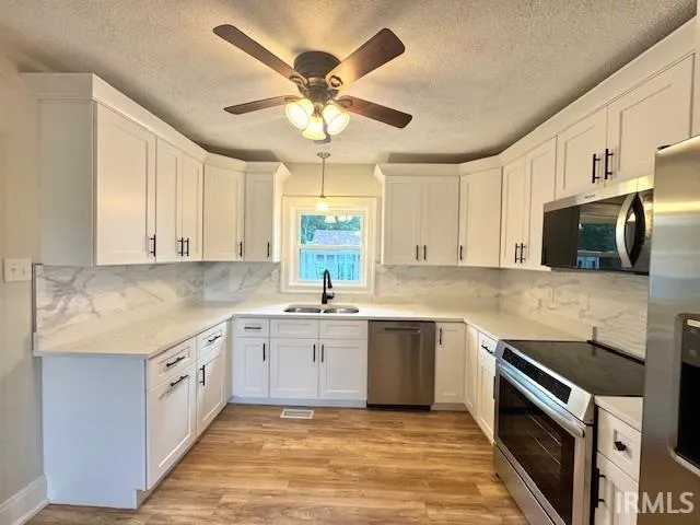 $279,900 | 6175 Oakwood Street, North Judson, IN 46366