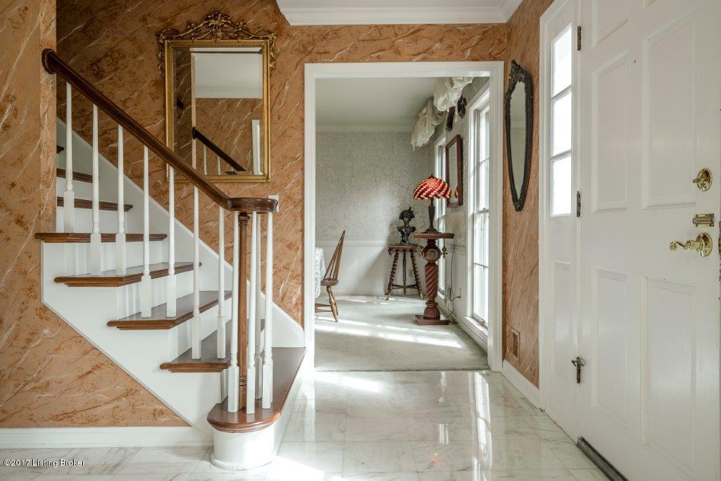 6714 Foxcroft Road Prospect, KY 40059 - Photo 12 of 58 Welcoming entry hall!
