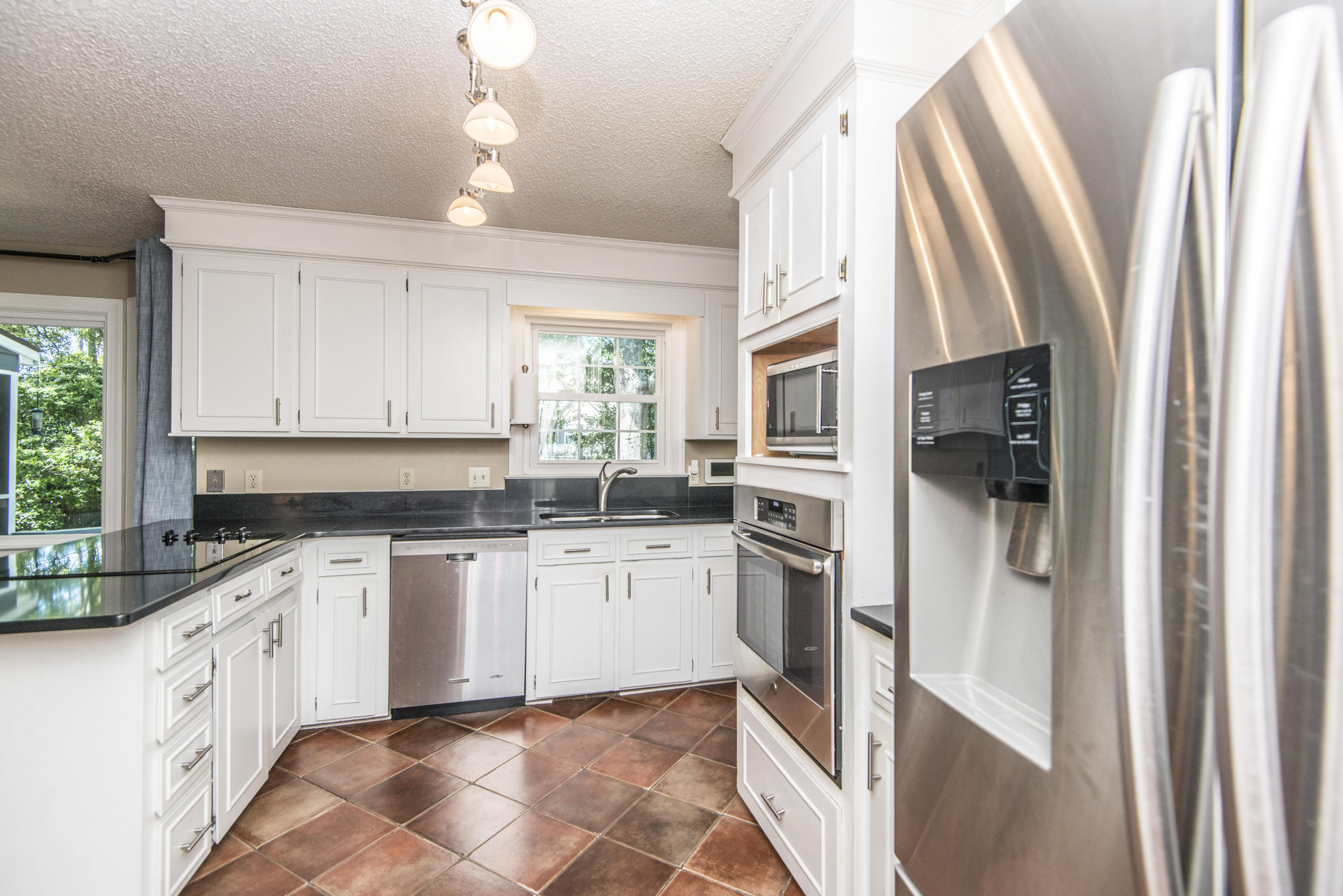 1485 Oak Landing Road Mount Pleasant, SC 29464 - Photo 13 of 37 1485 Oakland Road